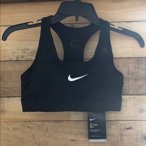Nike Victory Bra